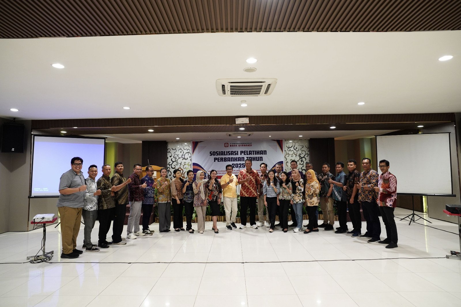Pelatihan Internal SDM Bank Wiranadi 2025 di Hotel Lombok Plaza